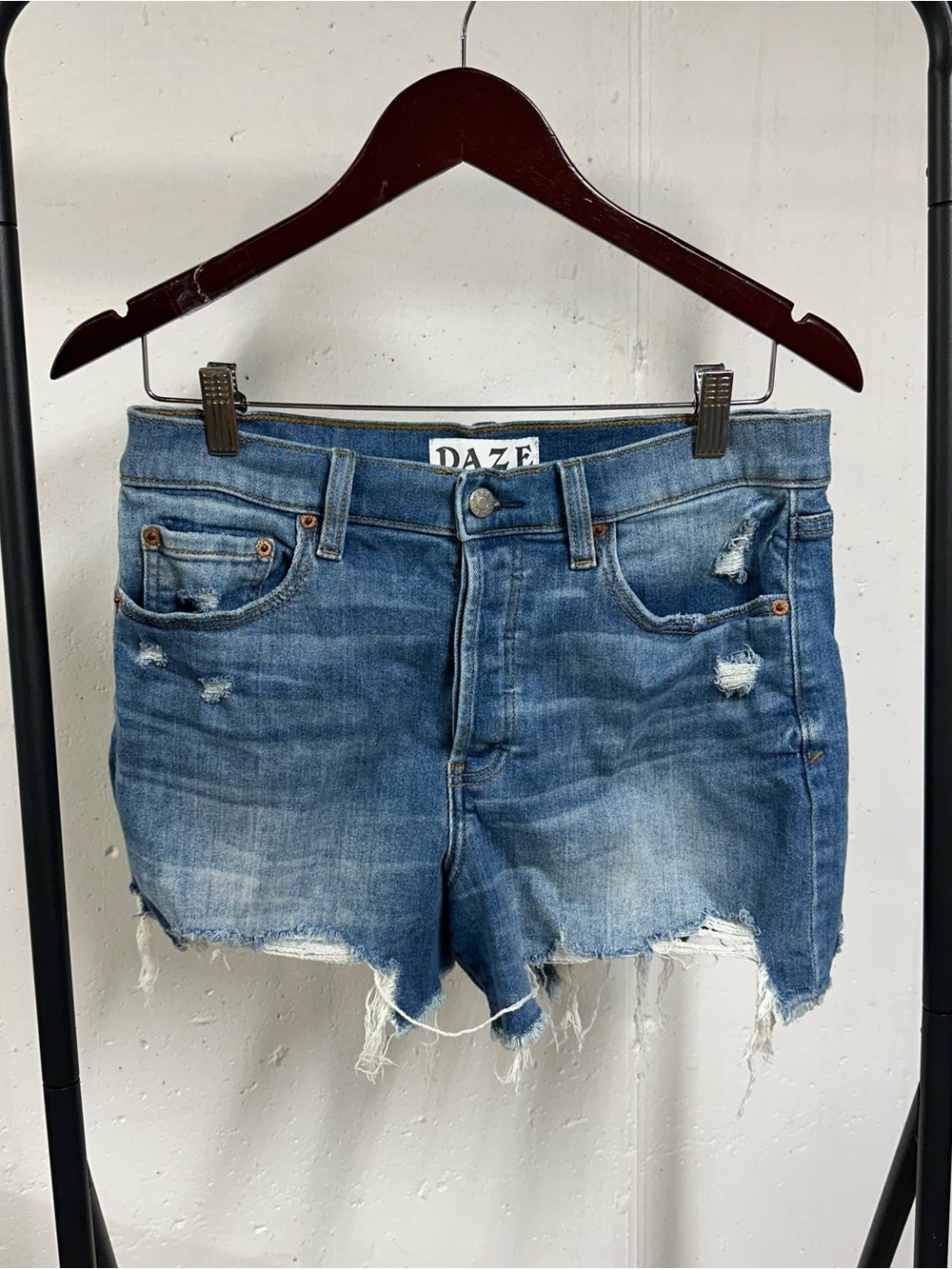 DAZE Mid-Rise Frayed Hem Blue Denim Shorts